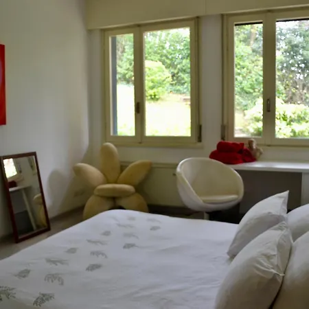 Вилла With A View And Pool