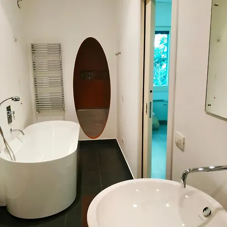 Villa With A View And Pool Longone al Segrino