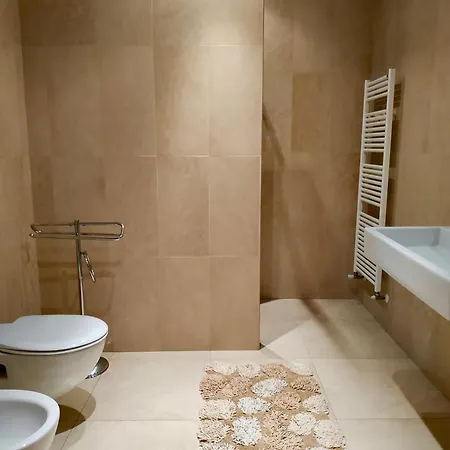 Villa With A View And Pool Longone al Segrino