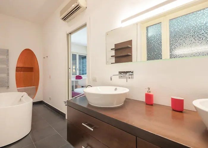 With A View And Pool *