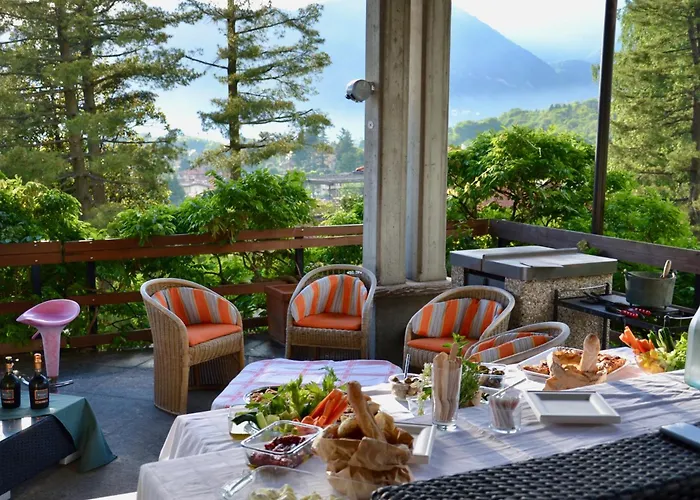 With A View And Pool Longone al Segrino