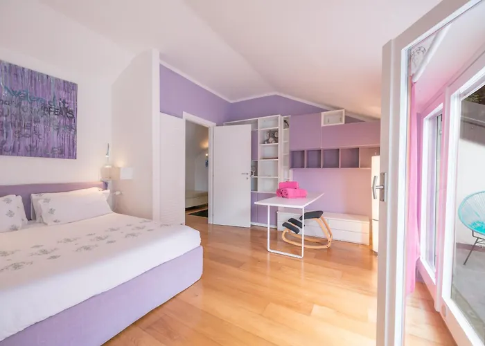 With A View And Pool Villa Longone al Segrino