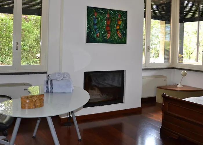 With A View And Pool Villa Longone al Segrino