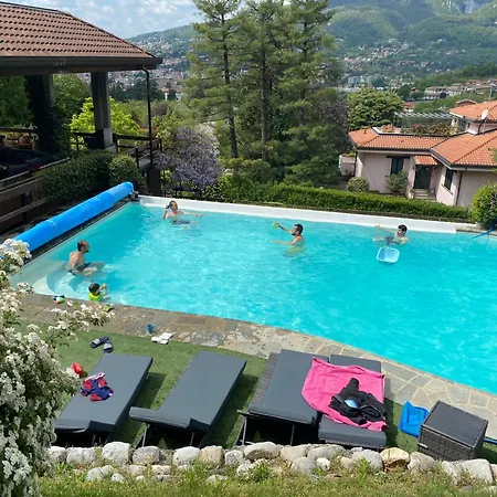 فيلة With A View And Pool *