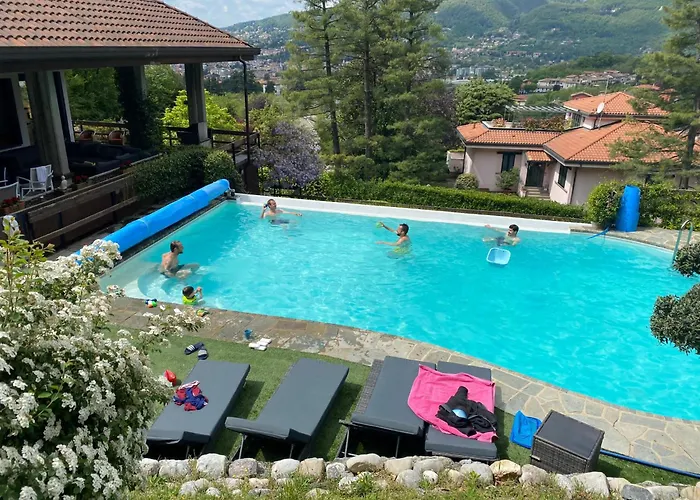 فيلة With A View And Pool *